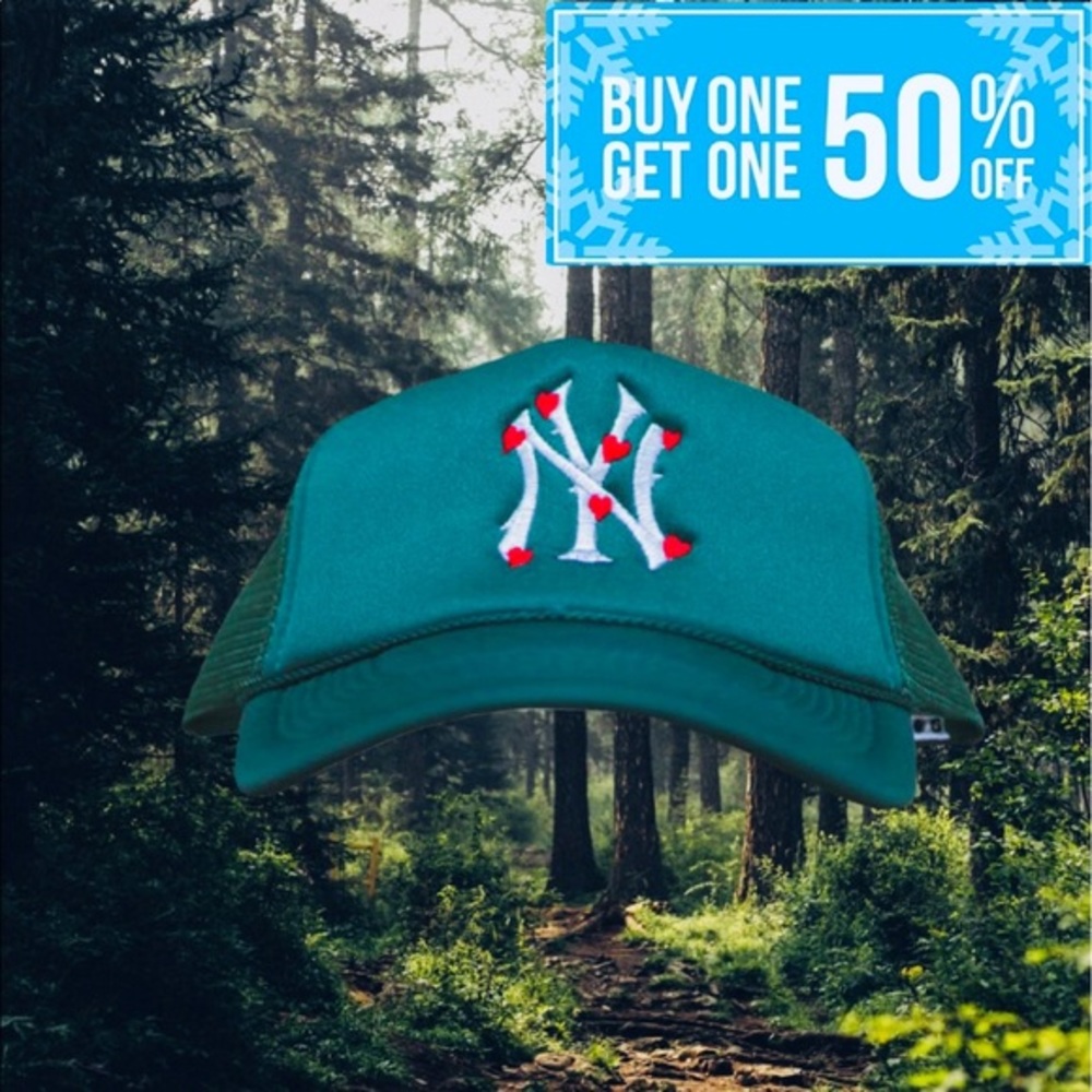 4/4) 𝐓𝐫𝐮𝐜𝐤𝐞𝐫 𝐇𝐚𝐭 (Dark Forest NYC with Red Hearts 𝕋𝕣𝕦𝕔𝕜𝕖𝕣 ℍat)